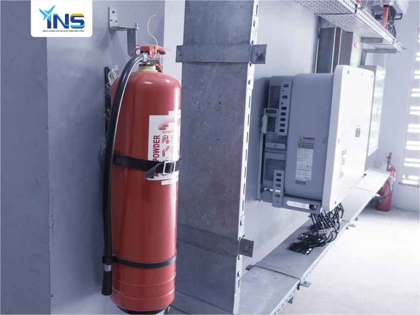 Quy định PCCC trong thi công hệ thống điện mặt trời áp mái