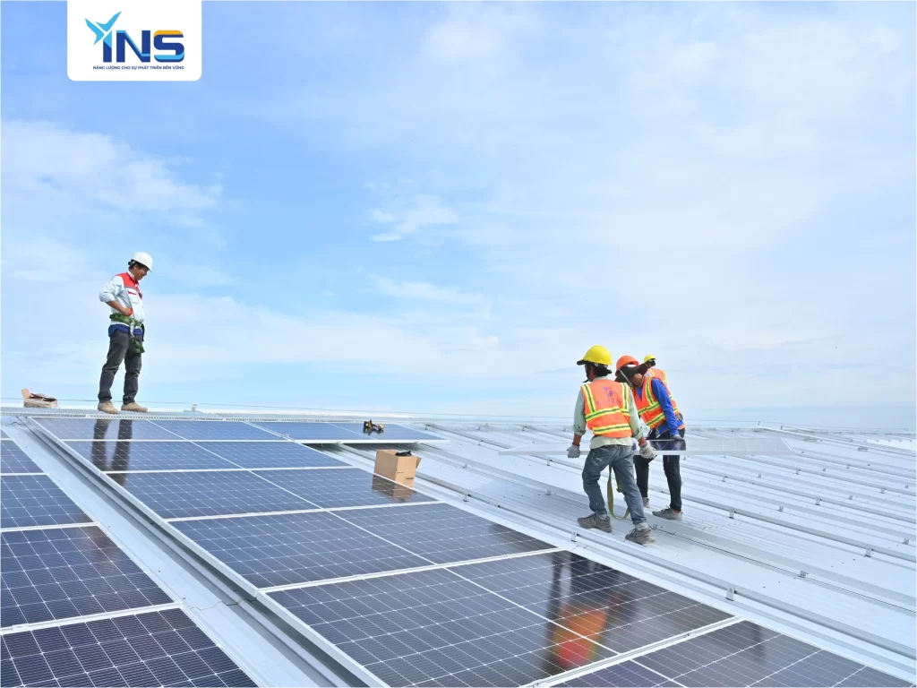 Quy định PCCC trong thi công hệ thống điện mặt trời áp mái