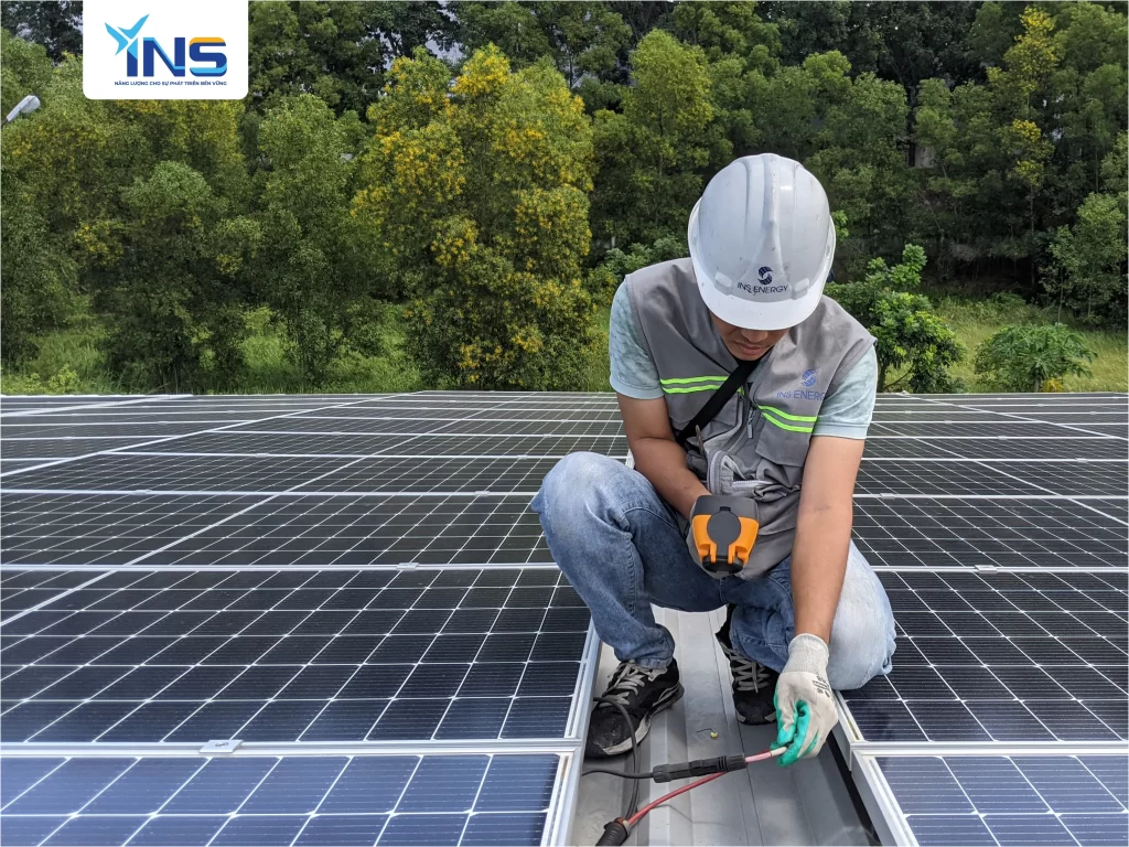 Ensuring Safety in the Maintenance of Factory Rooftop Solar Systems