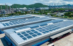 Doanh nghiệp, cá nhân hưởng lợi từ điện mặt trời mái nhà