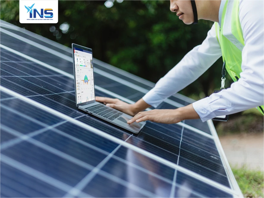 Hệ thống giám sát điện mặt trời đảm bảo hiệu suất và an toàn cho nhà máy sản xuất